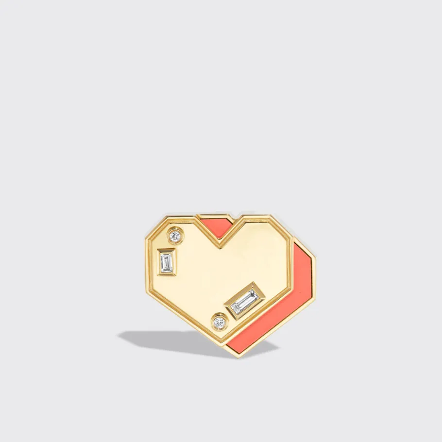 coral_yellow_gold_heart_s_2.webp CORAL YELLOW GOLD HEART STUDS>Boochier Best