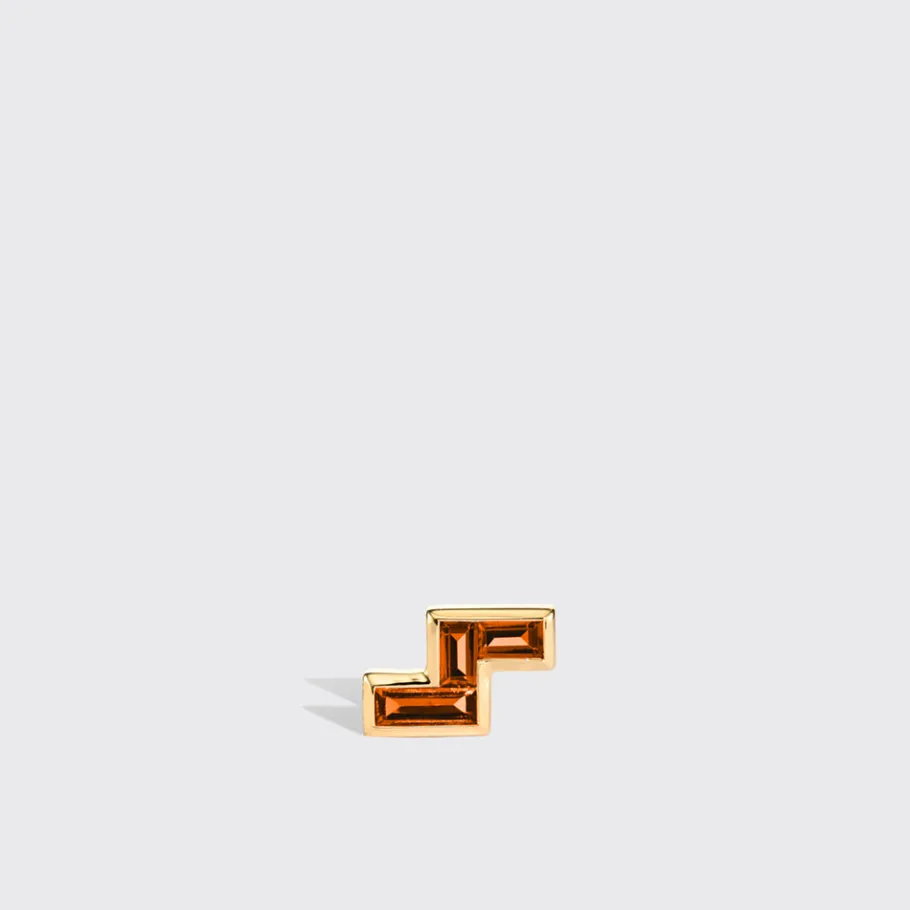 fanta_garnet_yellow_gold__0-3.webp FANTA GARNET YELLOW GOLD ARCADE MONO STUD (Z SHAPE)>Boochier Outlet