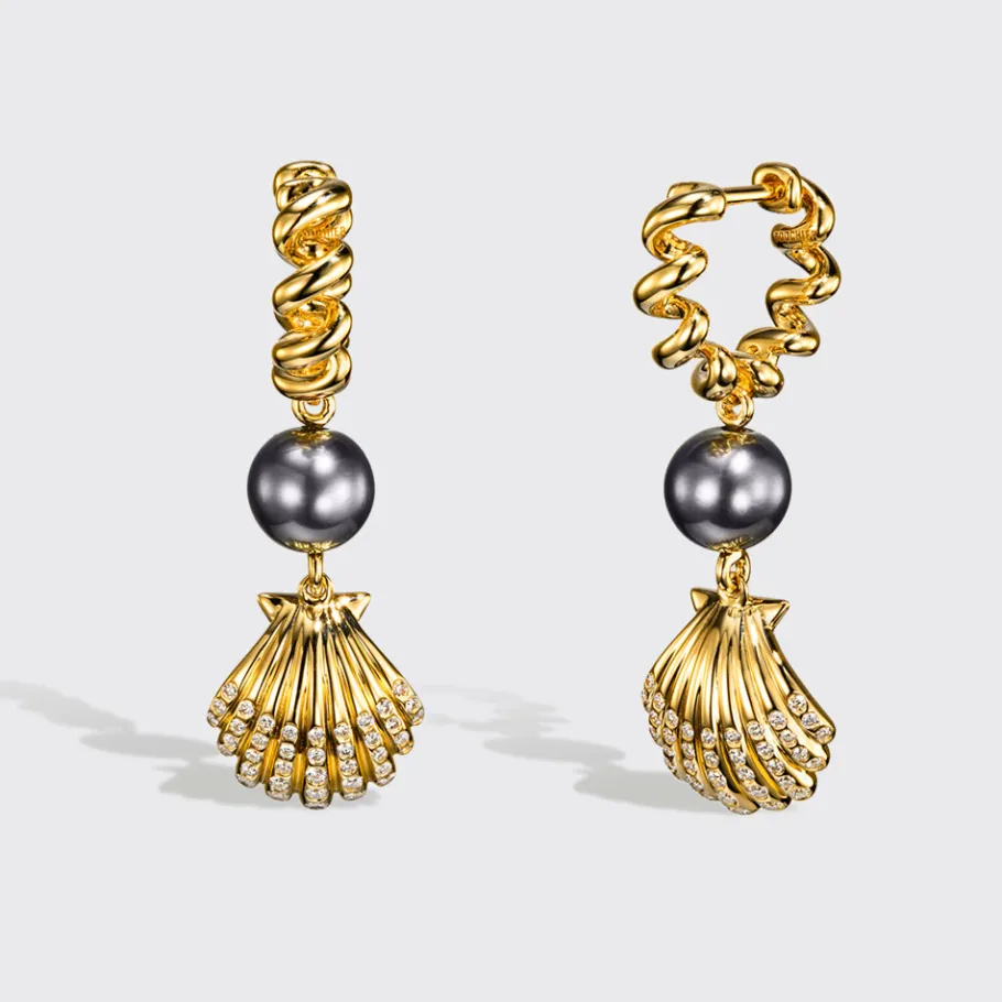 grey_pearl_yellow_gold_be_0-1.webp GREY PEARL YELLOW GOLD BEACHING SHELL DROP DIAMOND HUGGIE EARRINGS>Boochier Hot