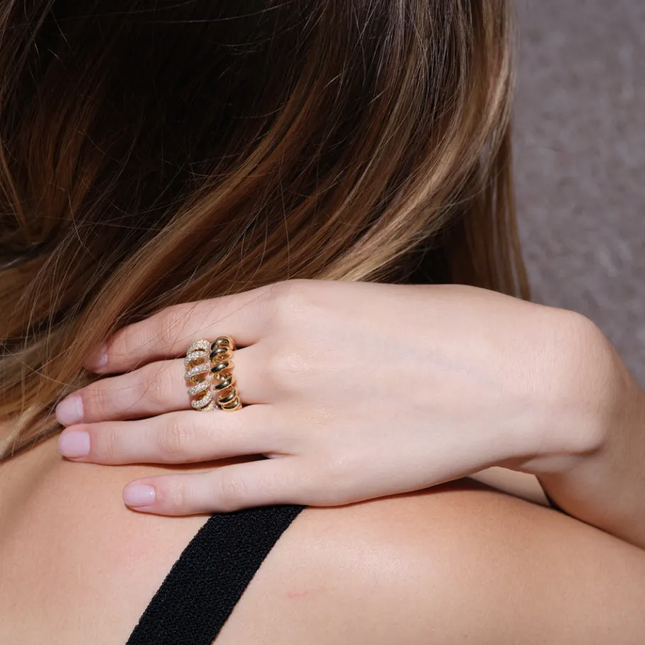 jumbo_white_gold_diamond__1.webp JUMBO WHITE GOLD DIAMOND SLINKEE RING>Boochier New