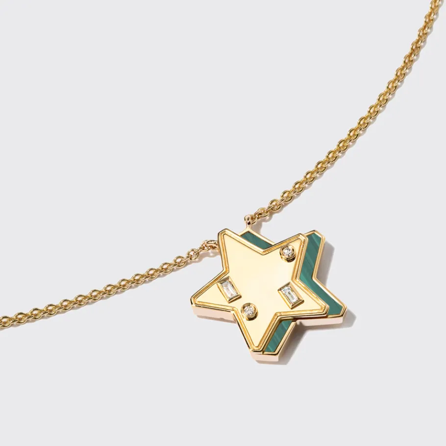 malachite_yellow_gold_sta_1.webp MALACHITE YELLOW GOLD STAR NECKLACE>Boochier New