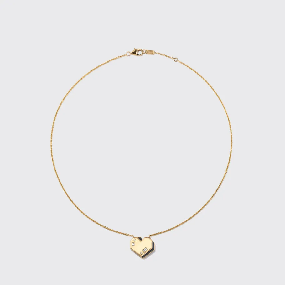 onyx_yellow_gold_heart_ne_0.webp ONYX YELLOW GOLD HEART NECKLACE>Boochier Fashion