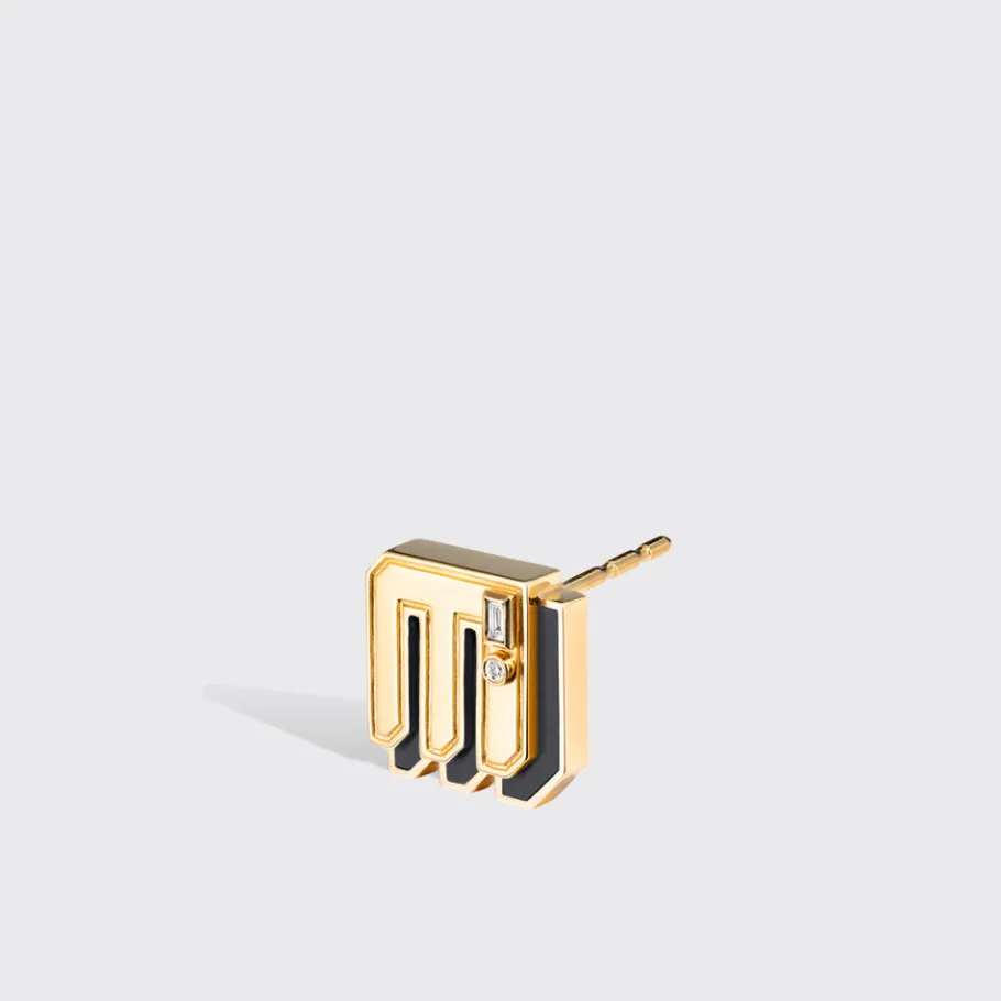 onyx_yellow_gold_mini_let_11.webp ONYX YELLOW GOLD MINI LETTER MONO STUD>Boochier Outlet