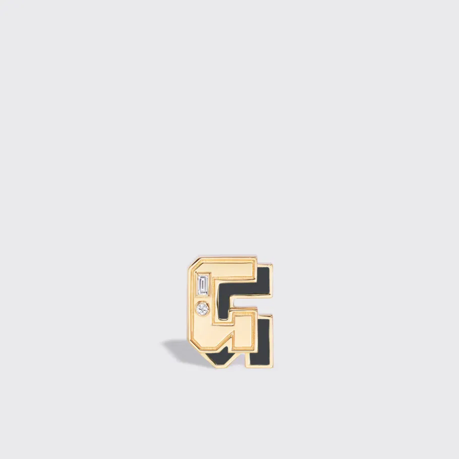 onyx_yellow_gold_mini_let_6.webp ONYX YELLOW GOLD MINI LETTER MONO STUD>Boochier Outlet