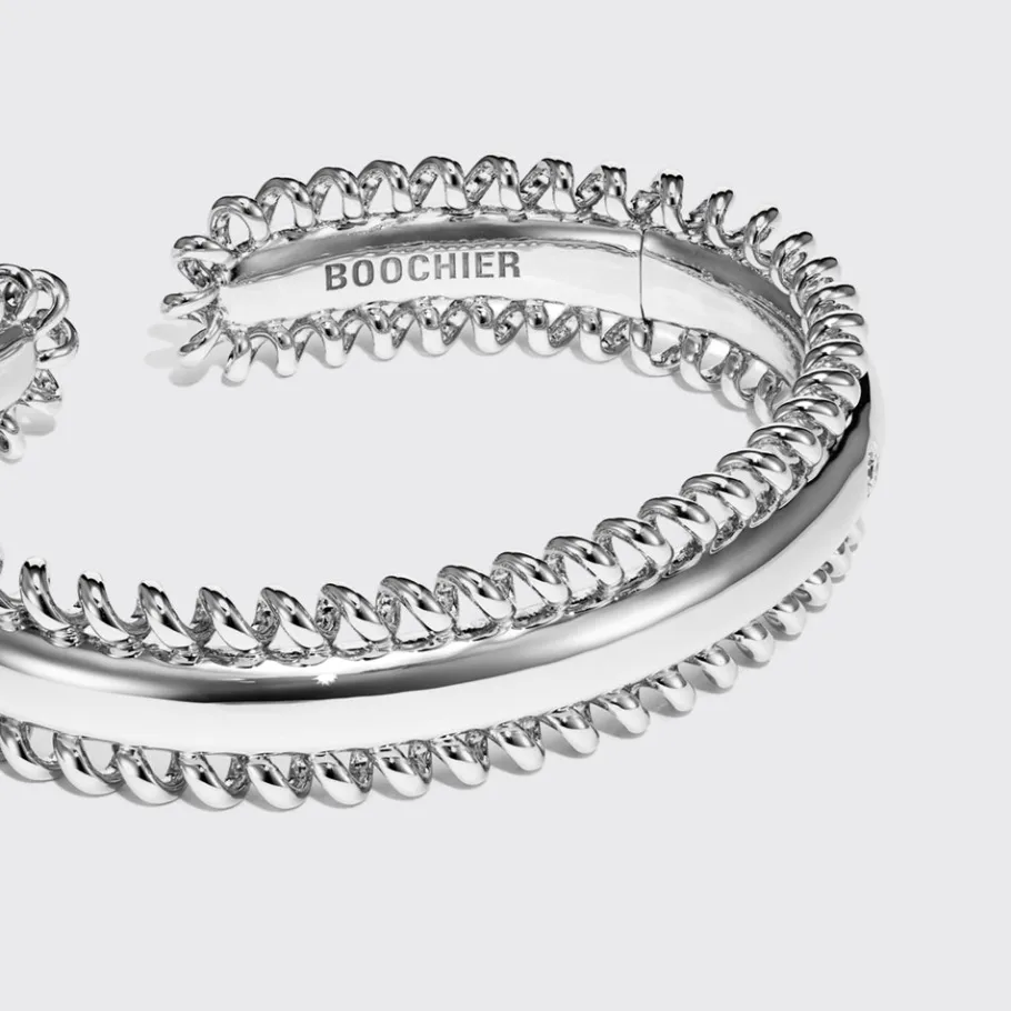 white_gold_diamond_slinke_1.webp WHITE GOLD DIAMOND SLINKEE ICON BANGLE>Boochier Best