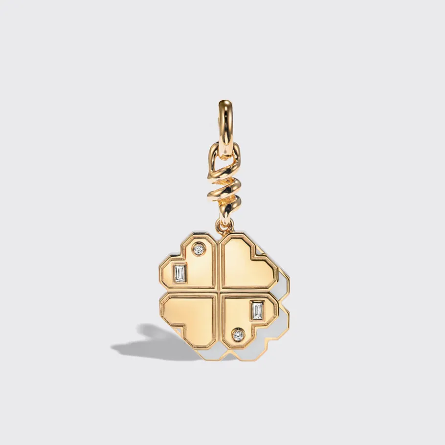 white_mother_of_pearl_yel_0-17.webp WHITE MOTHER OF PEARL YELLOW GOLD CLOVER LEAF CHARM>Boochier Online