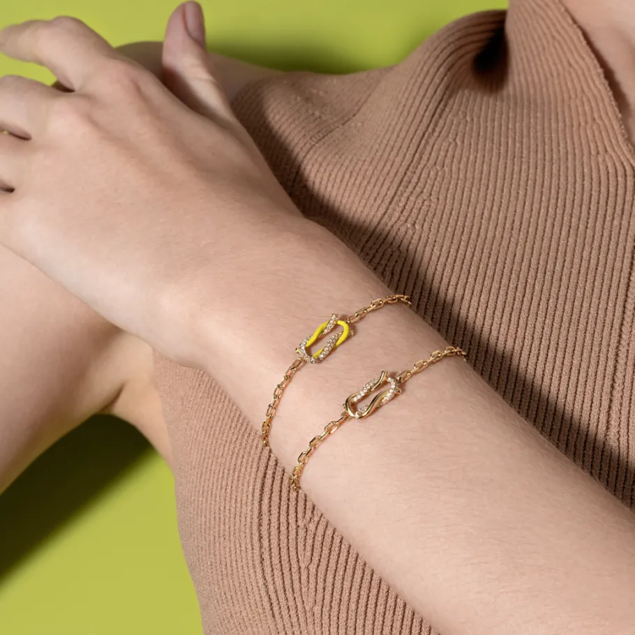 yellow_gold_half_diamond__1-3.webp YELLOW GOLD HALF DIAMOND TIES BRACELET>Boochier Fashion